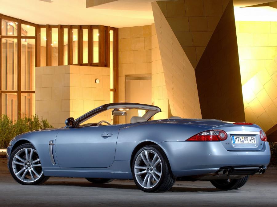  Jaguar XKR Convertible 2007 года  (фото 41 из 52)